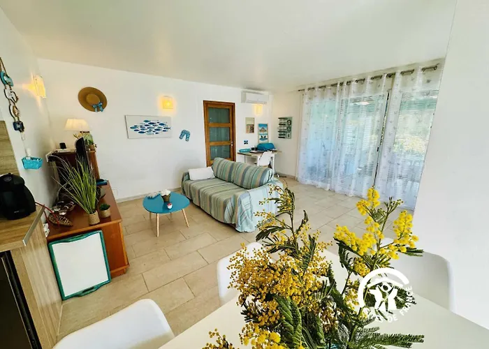 펜션 Le Turquoise 나르본